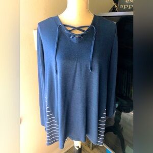 $79 The Avenue Striped Back Tunic Blue - Sz 18
